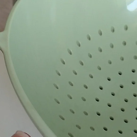 Pioneer Woman Colander - Picture 7 of 8